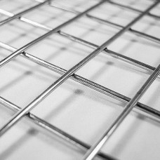 Сетка сварная нержавеющая квадратная в рулонах 12Х18Н9 25х25х2,5 мм ТУ 1276-001-38279335-2012